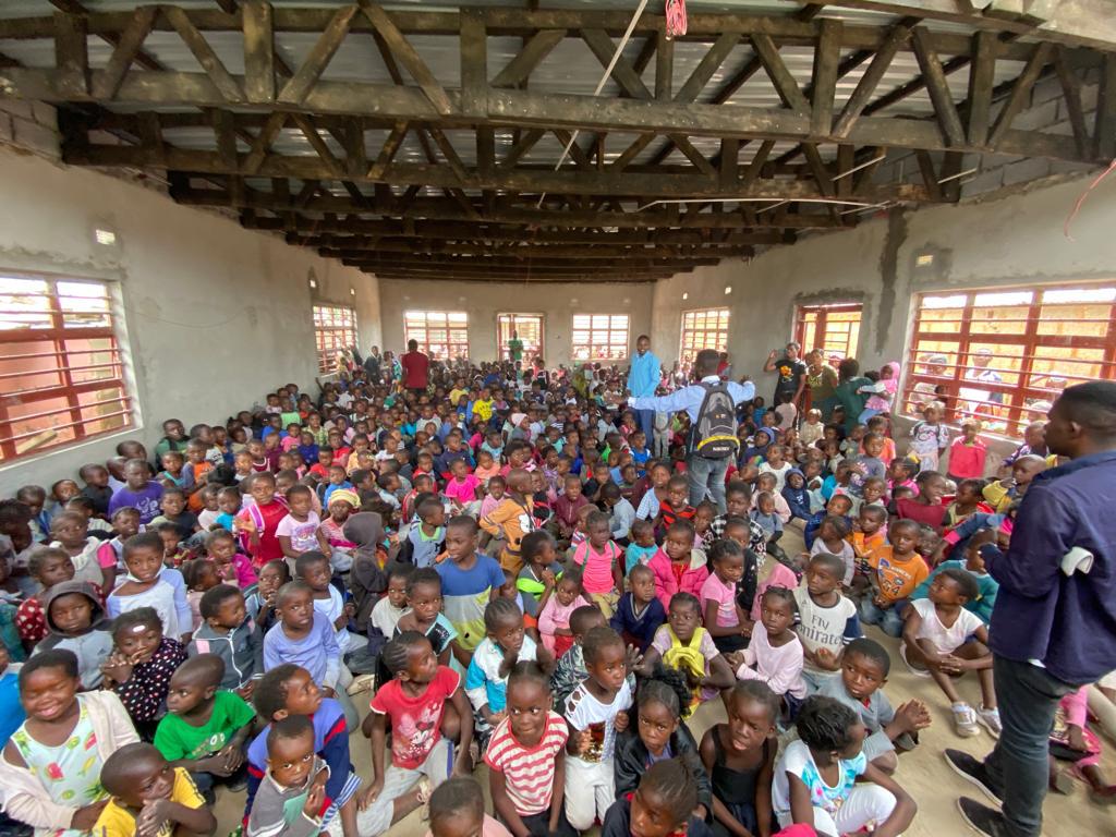 ef5b9a51-b33f-4114-bd0d-fa028a5e5fe3 2